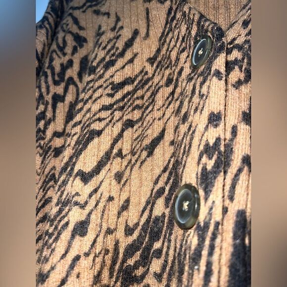 J.Crew Women’s Alpaca Blend Animal Print Button-Down Cardigan Sweater Size S - Picture 9 of 12